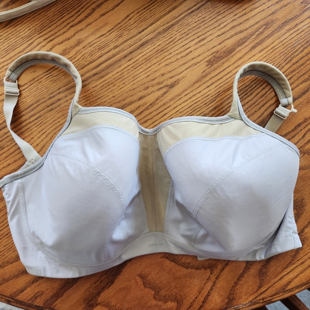 Panache sports bra 32J Underwire